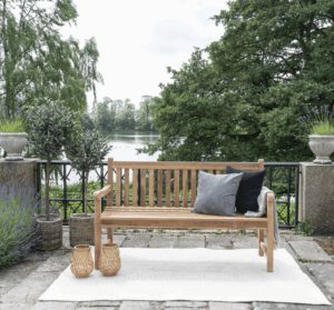 Bænk og sofaer
